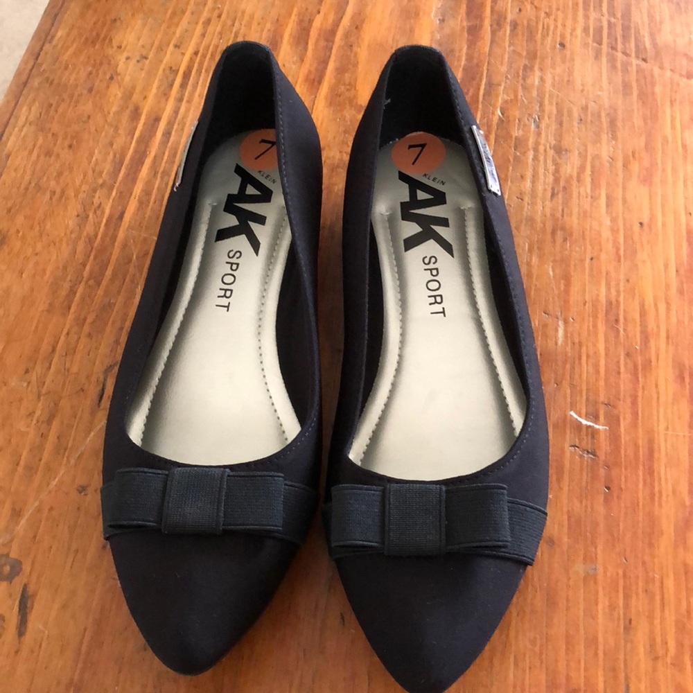 Anne Klein black flats